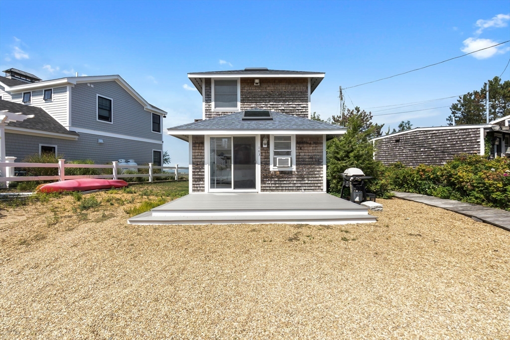 163 Old Point Rd
