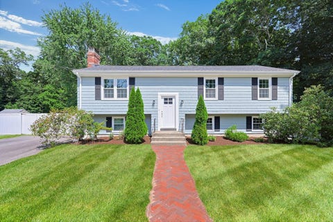 Photo of 96 Glenfield Rd, North Attleboro, MA 02760 (MLS # 73554448)