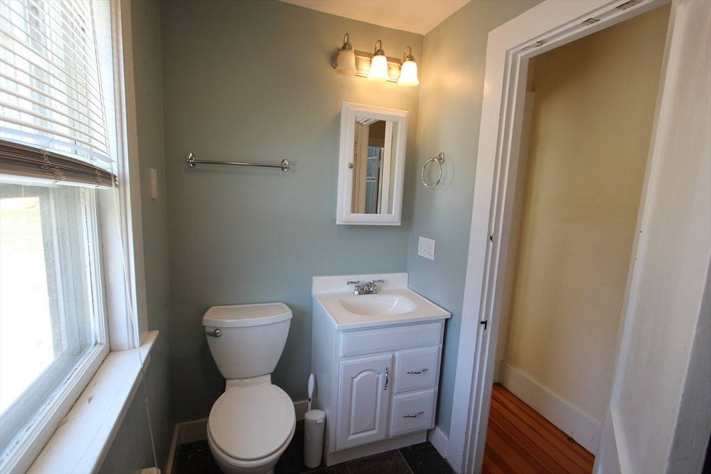41 South St, Franklin, MA, 41 South St, Franklin, MA Photo #6