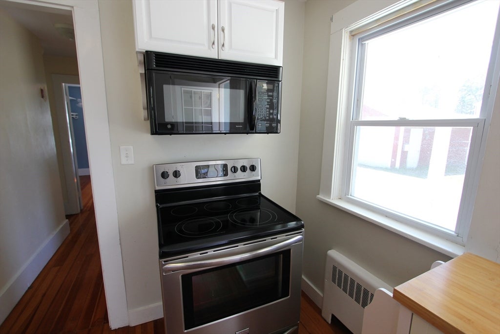 41 South St, Franklin, MA, 41 South St, Franklin, MA Photo #3