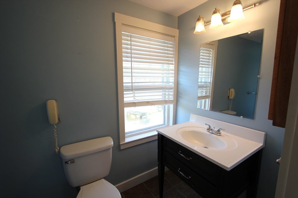 41 South St, Franklin, MA, 41 South St, Franklin, MA Photo #21
