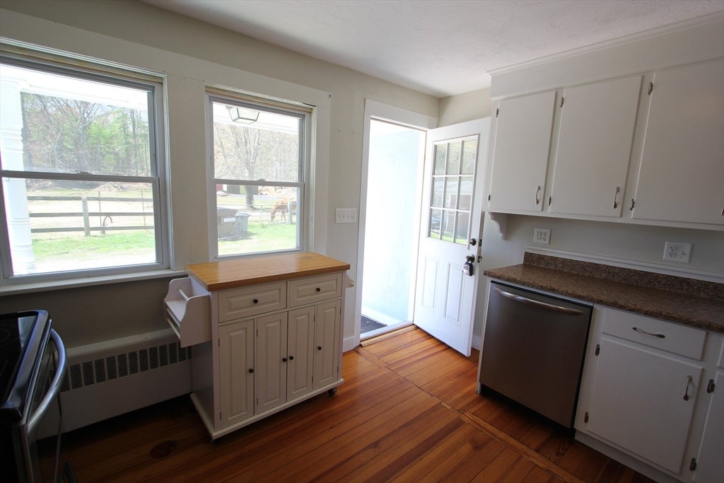 41 South St, Franklin, MA, 41 South St, Franklin, MA Photo #4