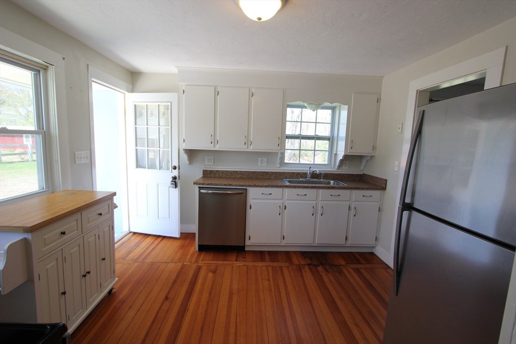 41 South St, Franklin, MA, 41 South St, Franklin, MA Photo #5