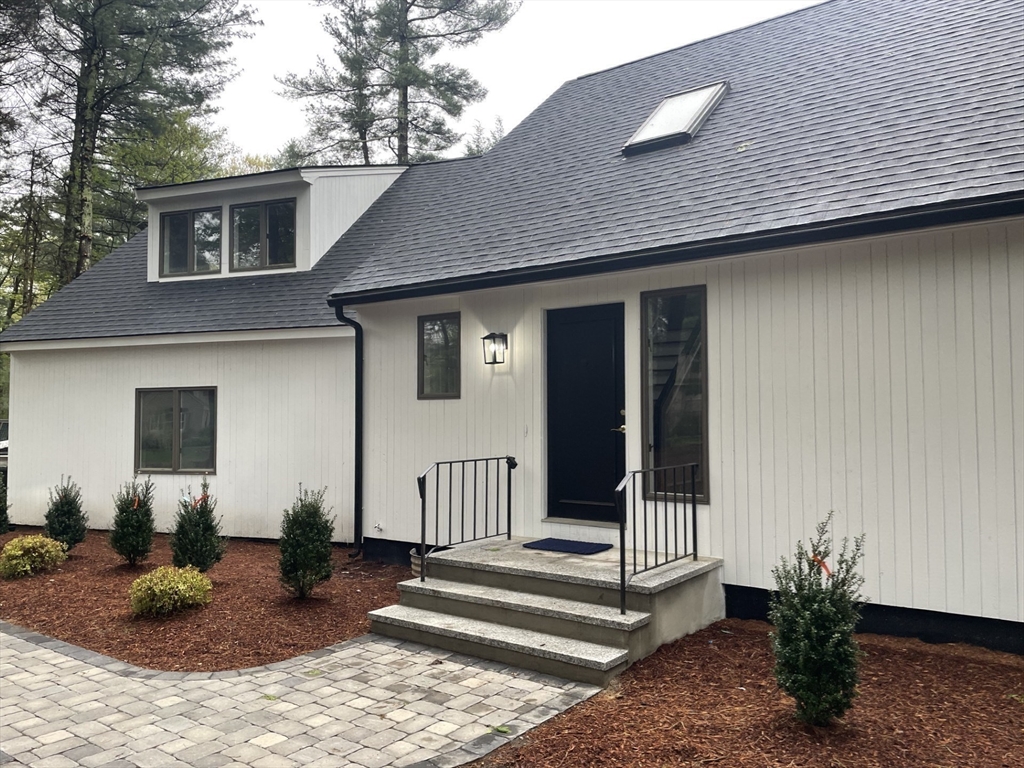 47 Woodcock Ln