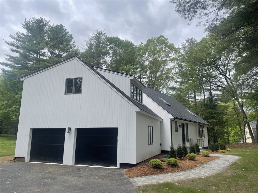 47 Woodcock Ln