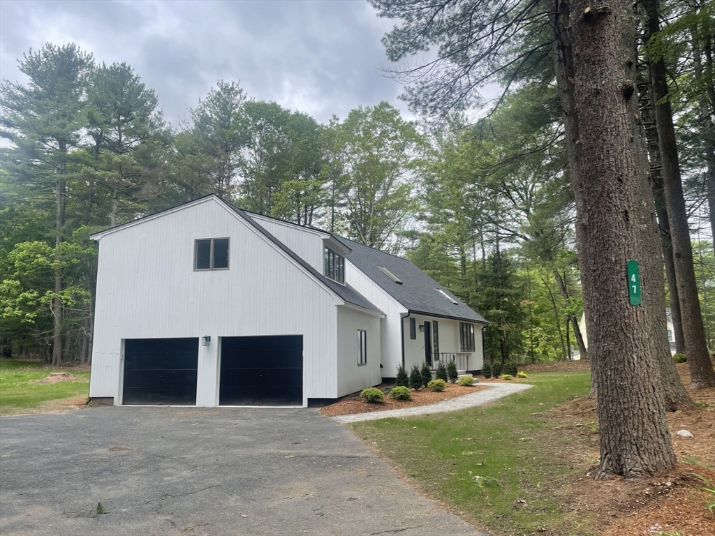 47 Woodcock Ln