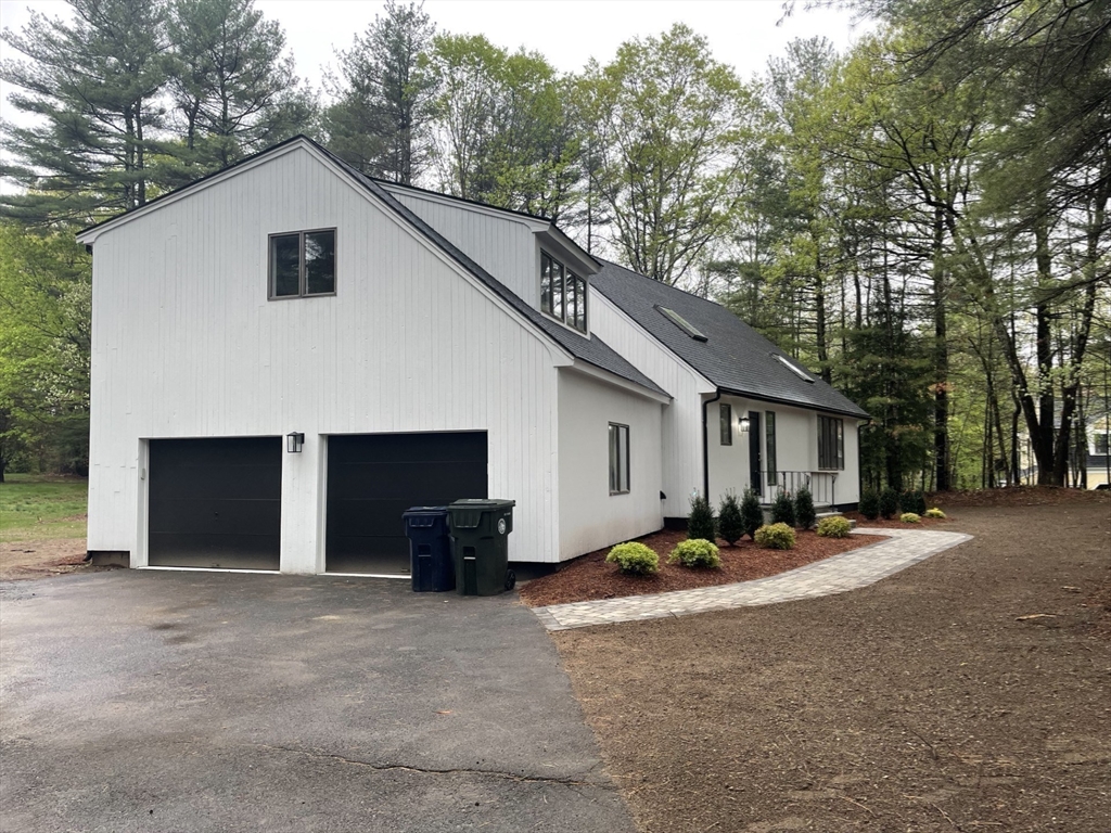 47 Woodcock Ln