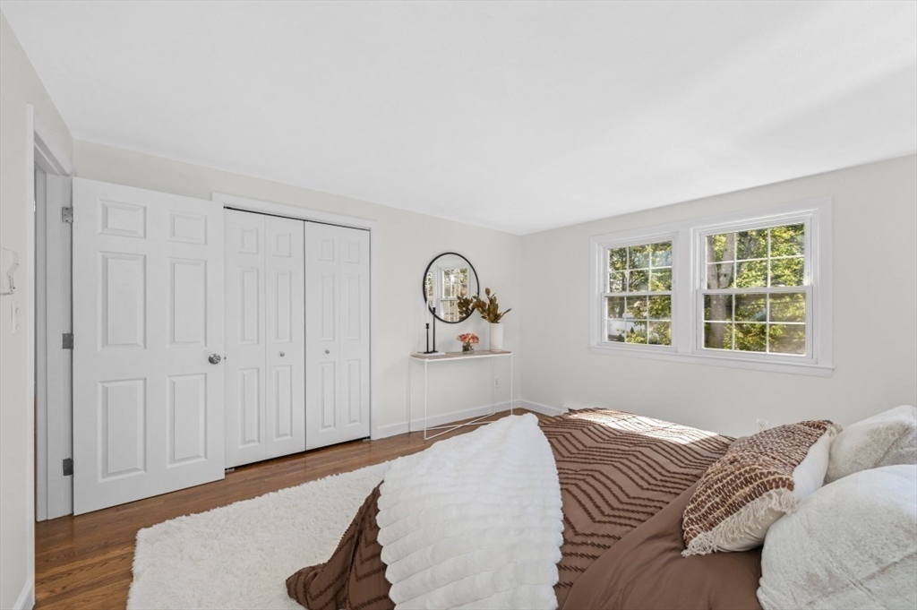 Saugus, Massachusetts 01906, United States, 4 Bedrooms Bedrooms, ,2 BathroomsBathrooms,Residential,Active,232055