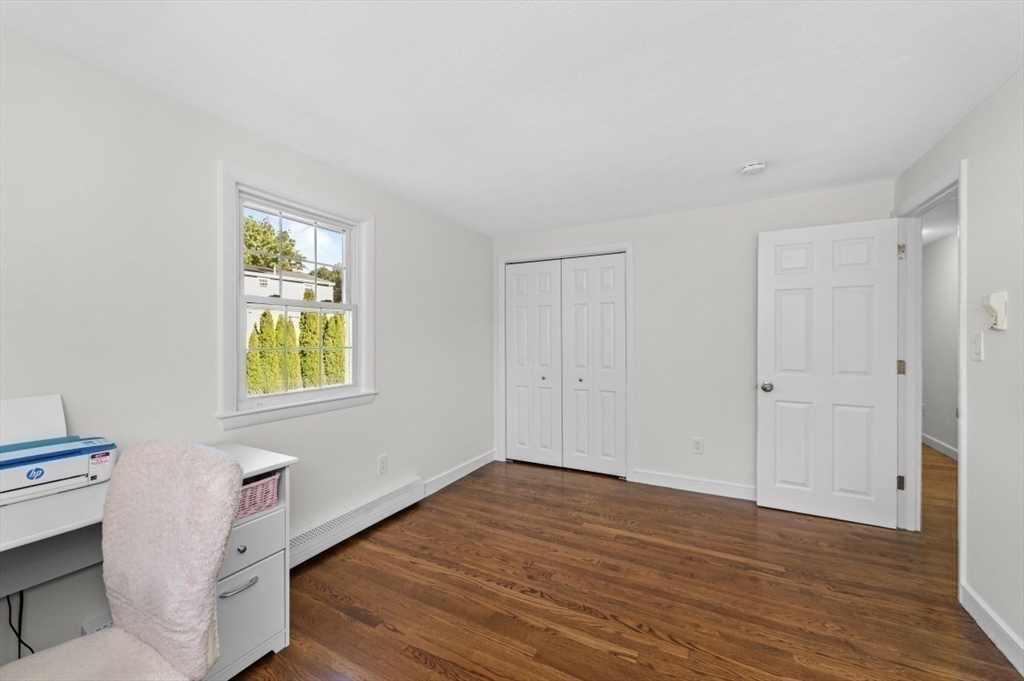 Saugus, Massachusetts 01906, United States, 4 Bedrooms Bedrooms, ,2 BathroomsBathrooms,Residential,Active,232055