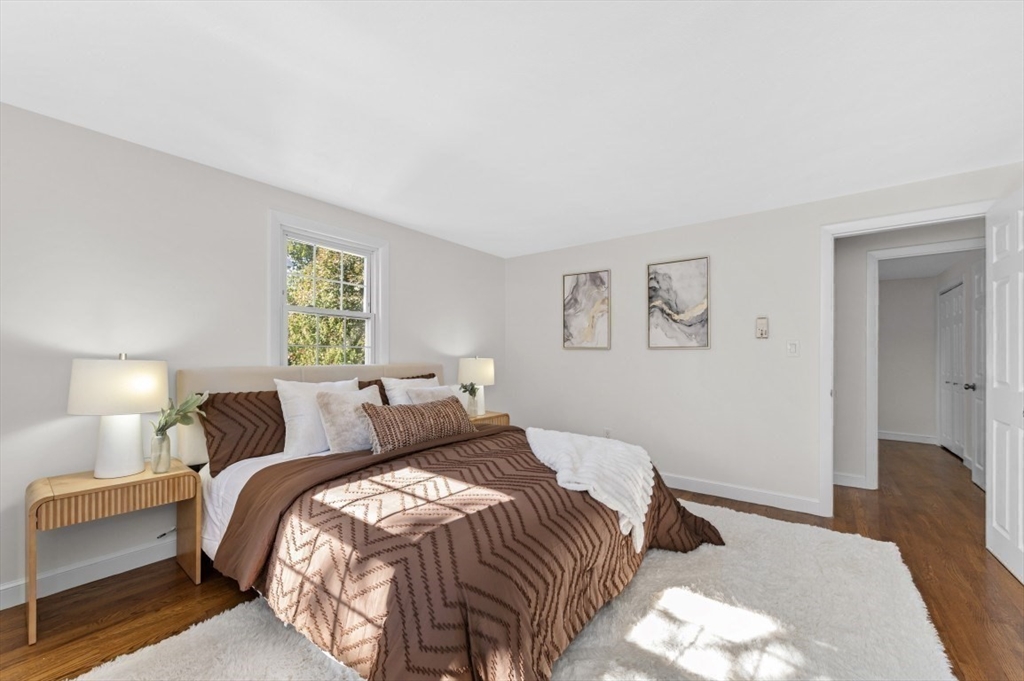 Saugus, Massachusetts 01906, United States, 4 Bedrooms Bedrooms, ,2 BathroomsBathrooms,Residential,Active,232055