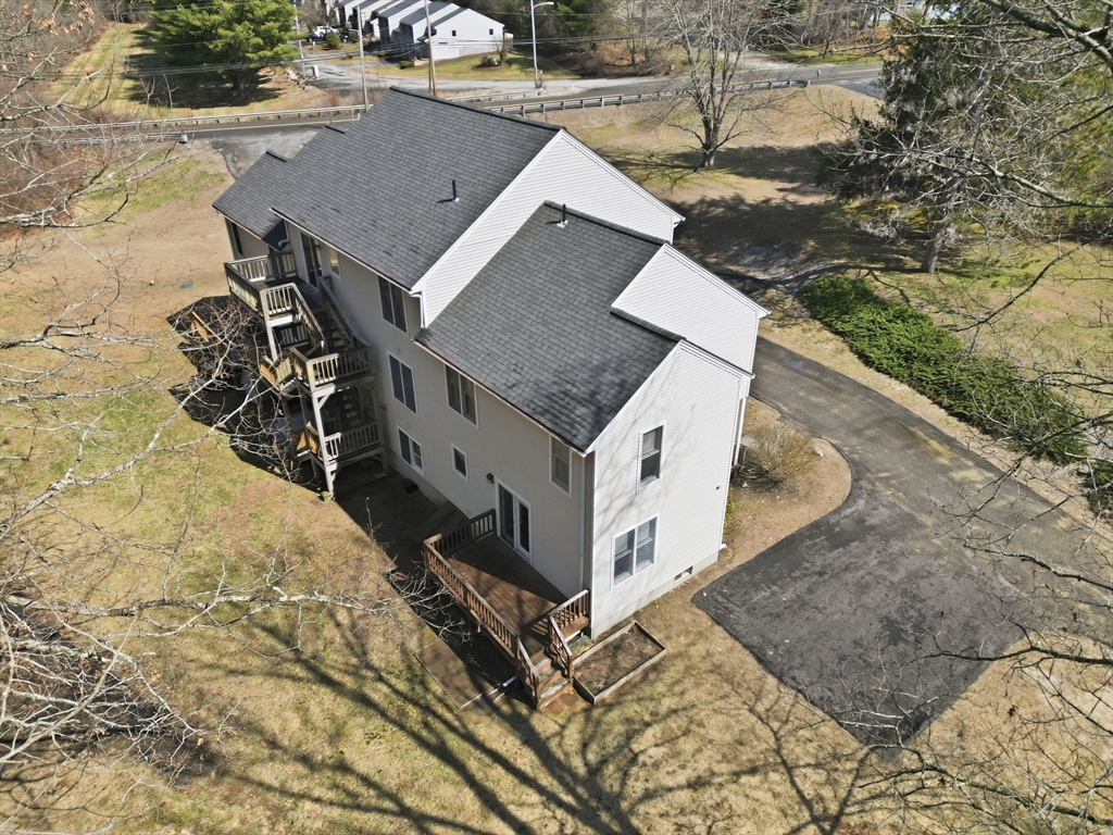 10 Meadowbrook Ct 10