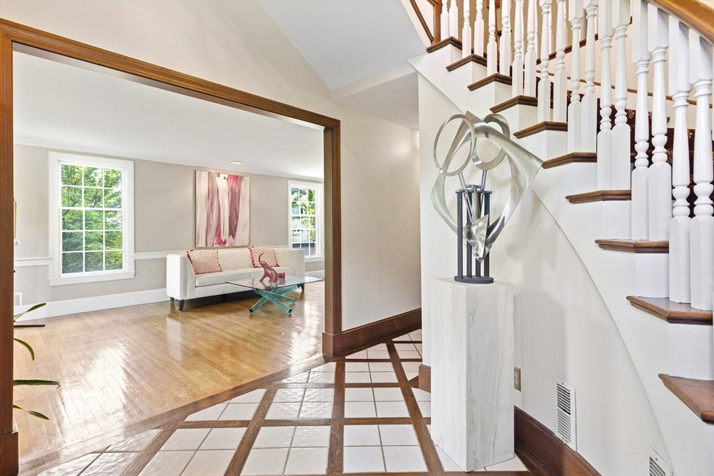 501 Canton St