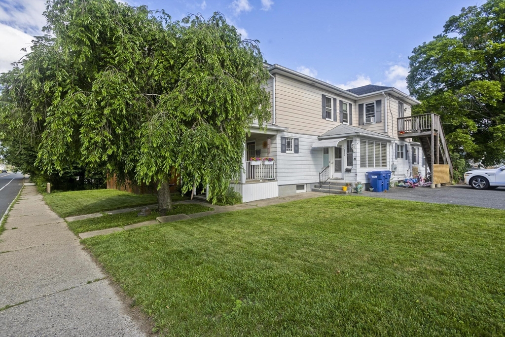 2278-2280 Main St
