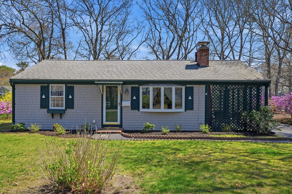 28 Pine Grove Rd, Yarmouth, MA Photo #1
