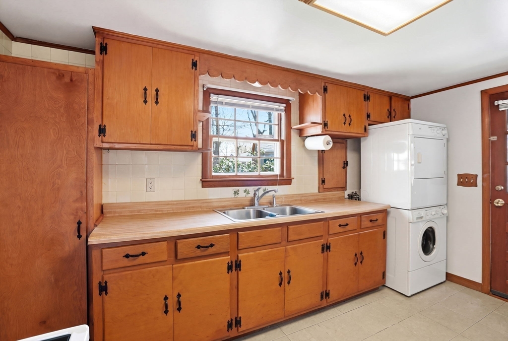 28 Pine Grove Rd, Yarmouth, MA Photo #14