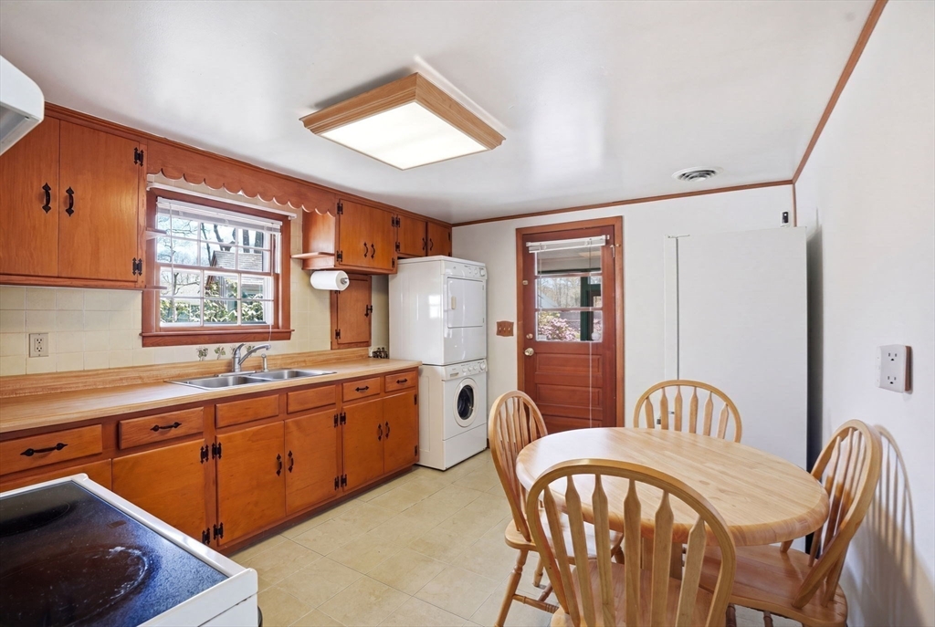 28 Pine Grove Rd, Yarmouth, MA Photo #13
