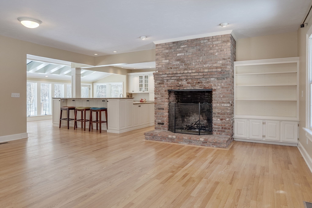 51 Brooks Rd