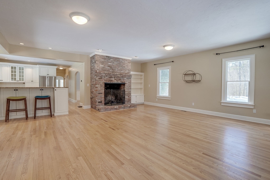 51 Brooks Rd