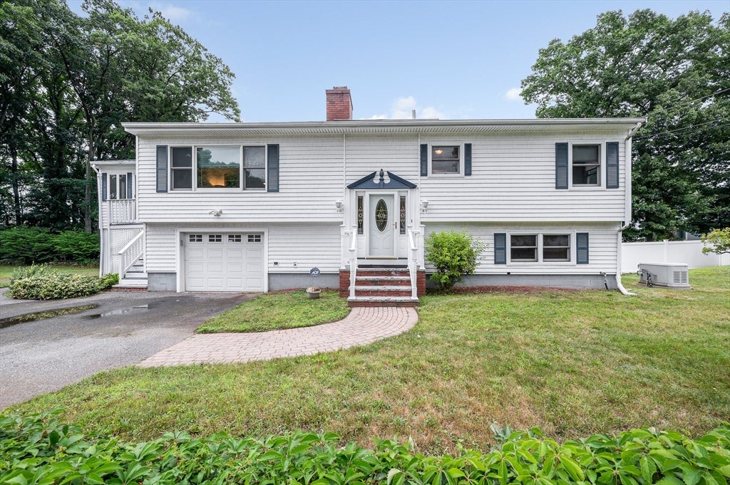 19 Cochrane Cir, Methuen, MA, 19 Cochrane Cir, Methuen, MA Photo #2
