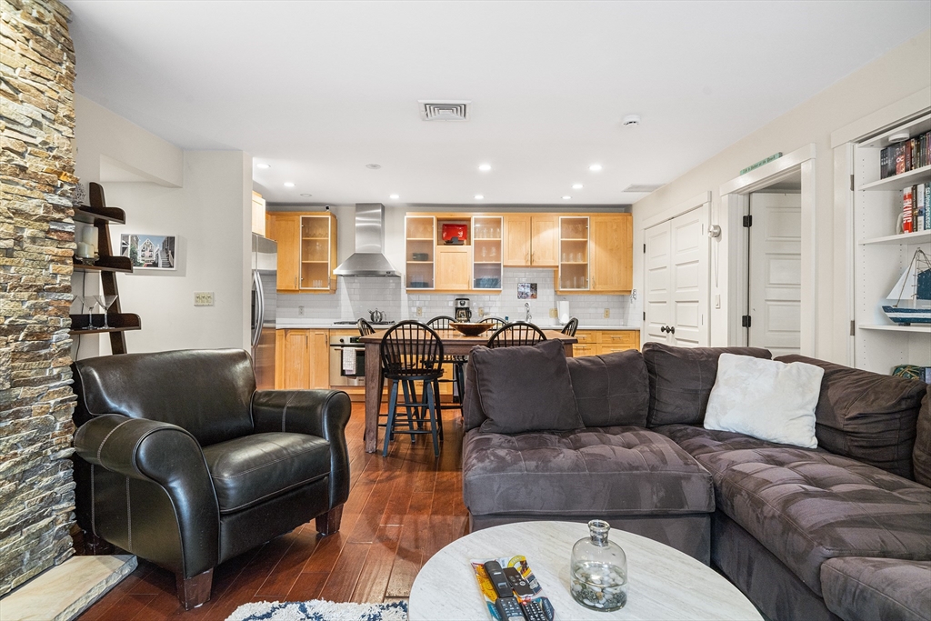 125 Bradford St Ext 201