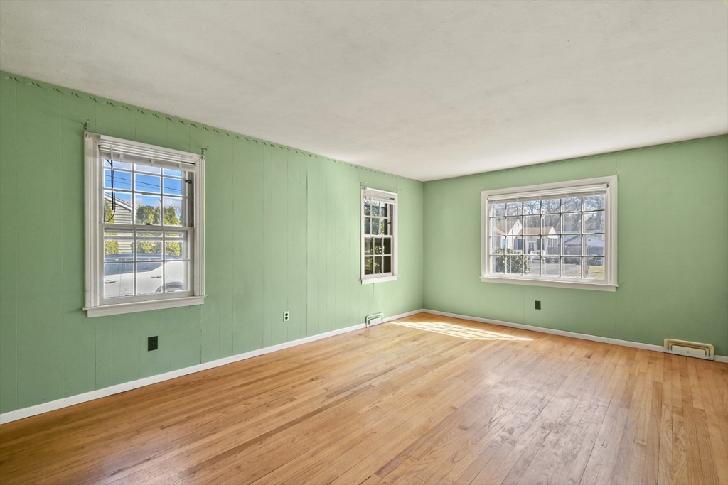 26 Duggan Cir