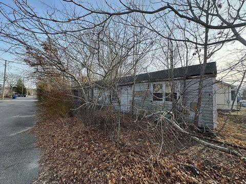 Photo of 44 Thirteenth St, Wareham, MA 02532 (MLS # 73507593)