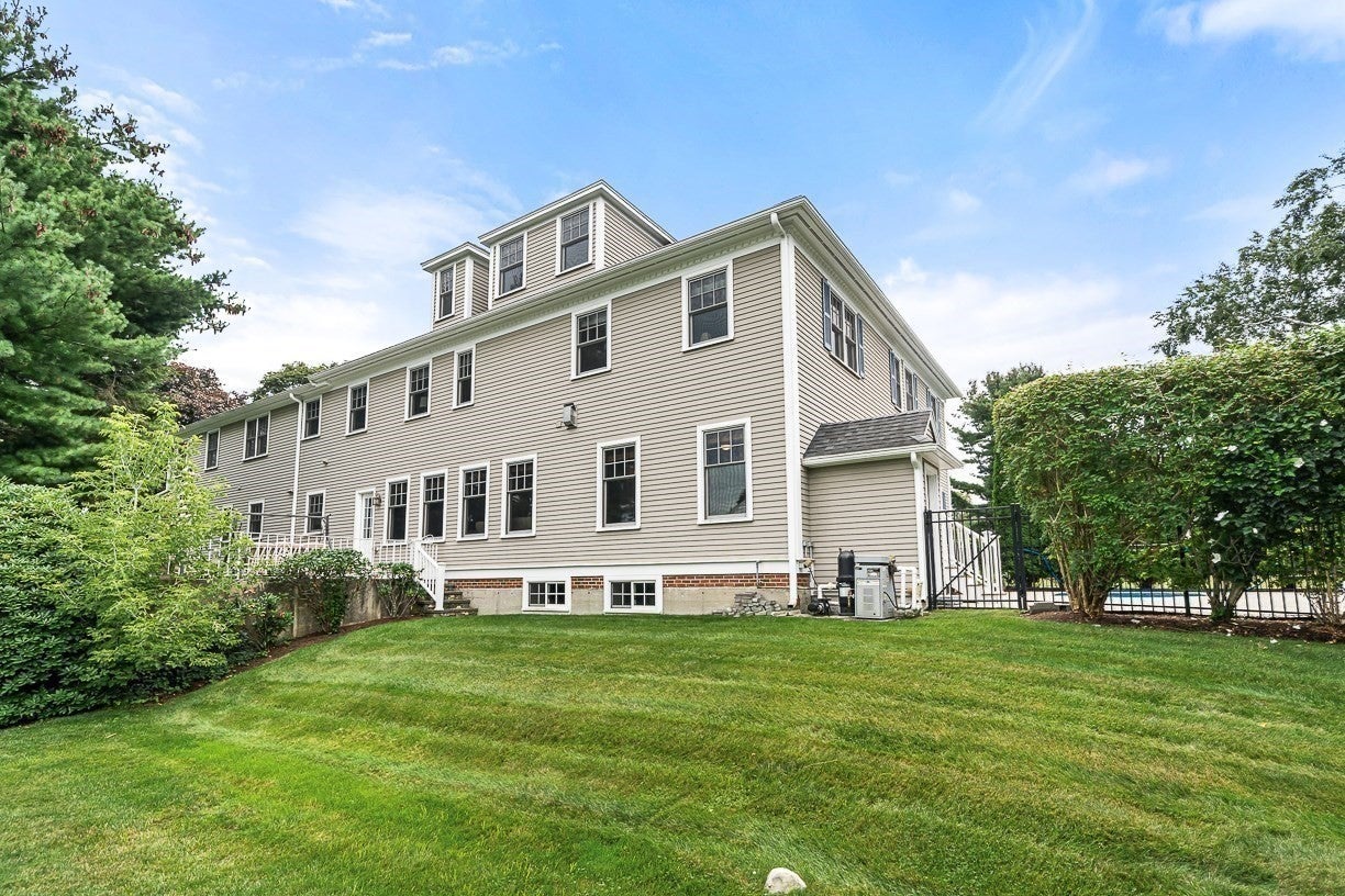 37 Mayflower Road, Winchester, MA, 37 Mayflower Road, Winchester, MA Photo #39