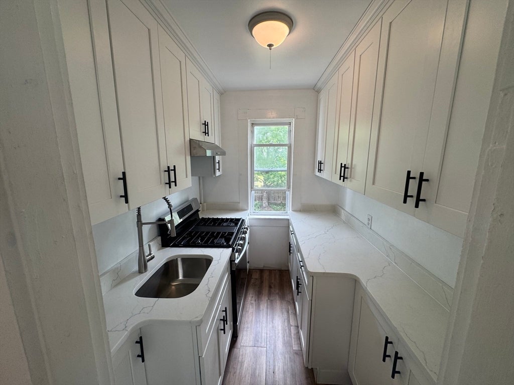 125 Gershom Ave, Lowell, MA, 125 Gershom Ave, Lowell, MA Photo #8