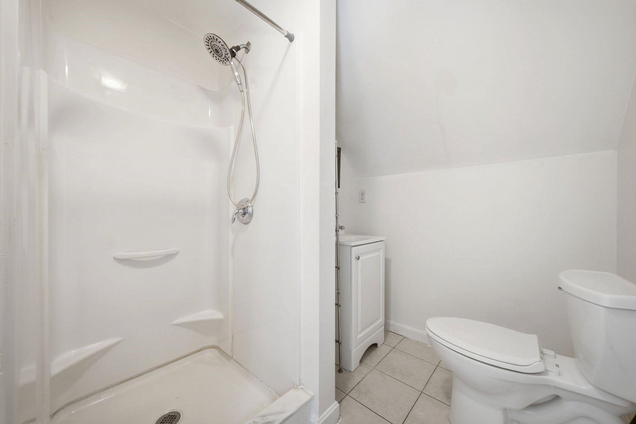 125 Gershom Ave, Lowell, MA, 125 Gershom Ave, Lowell, MA Photo #32