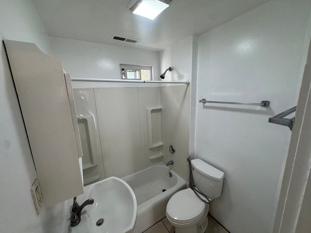 125 Gershom Ave, Lowell, MA, 125 Gershom Ave, Lowell, MA Photo #11