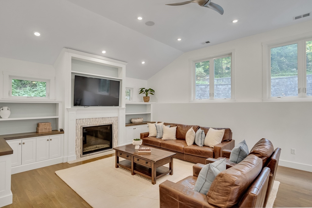 20 Lila Rd