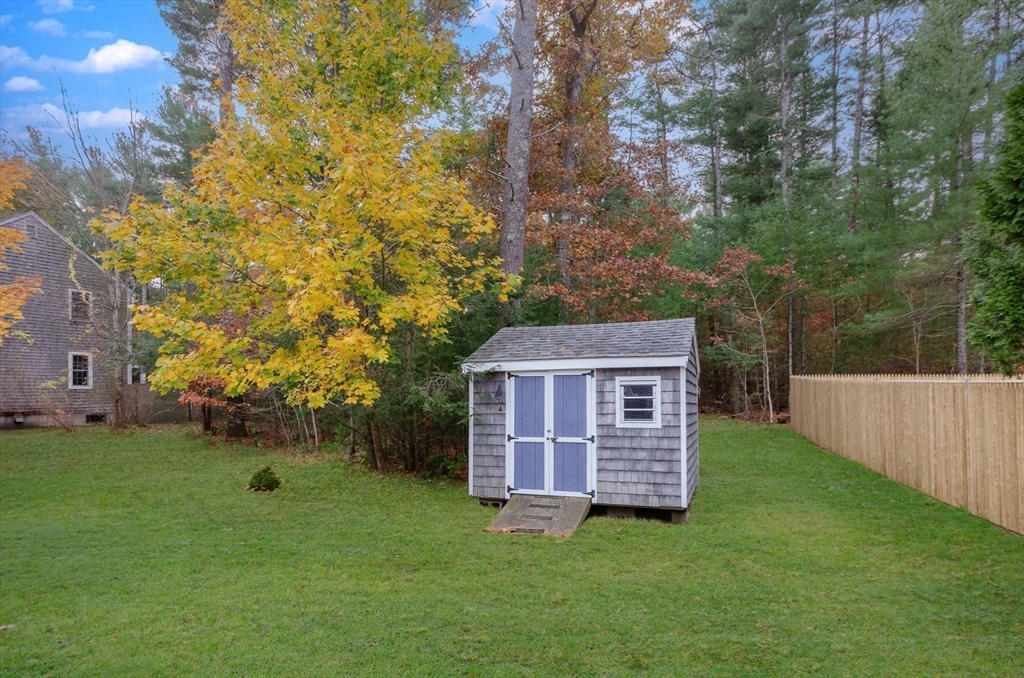 Marion, Massachusetts 02738, United States, 4 Bedrooms Bedrooms, ,2 BathroomsBathrooms,Residential,Active,240804