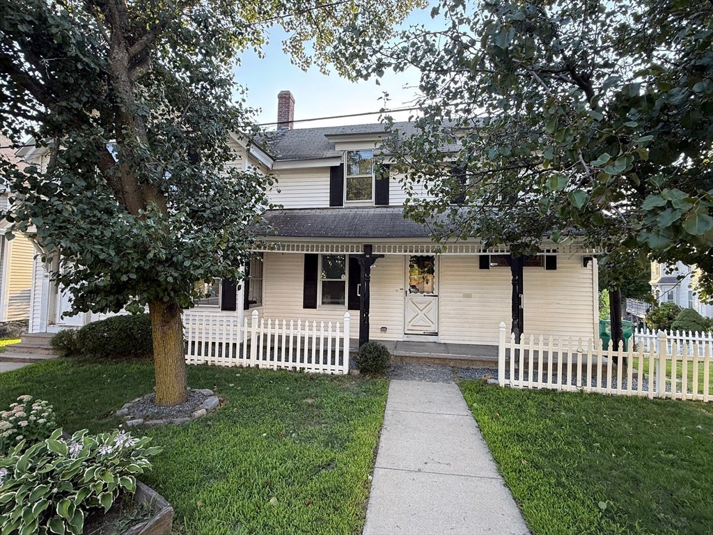 Photo of 160 Hampshire St, Lowell, MA