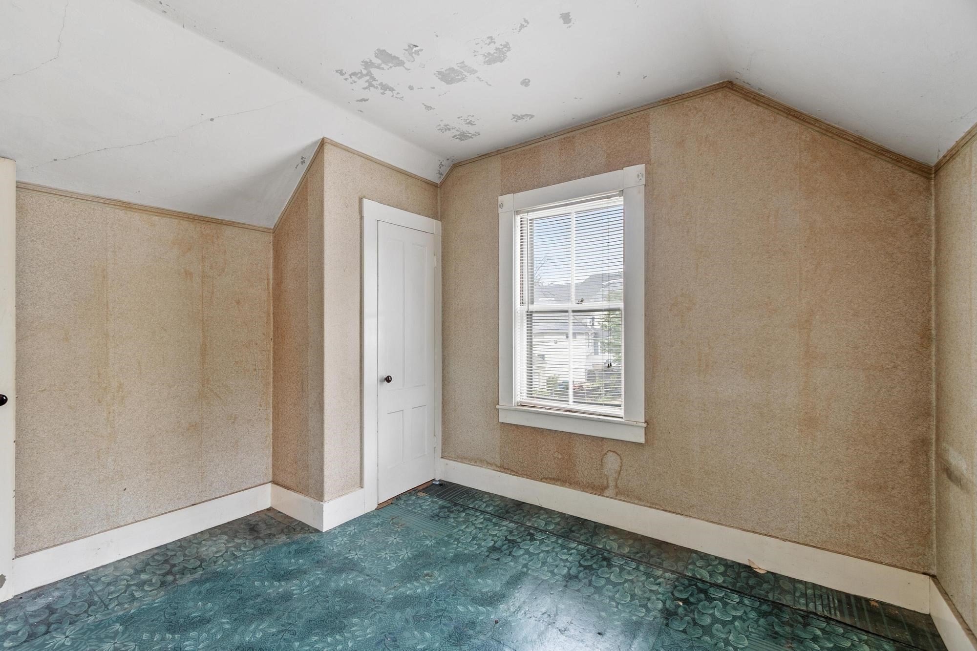 160 Hampshire St, Lowell, MA Photo #19