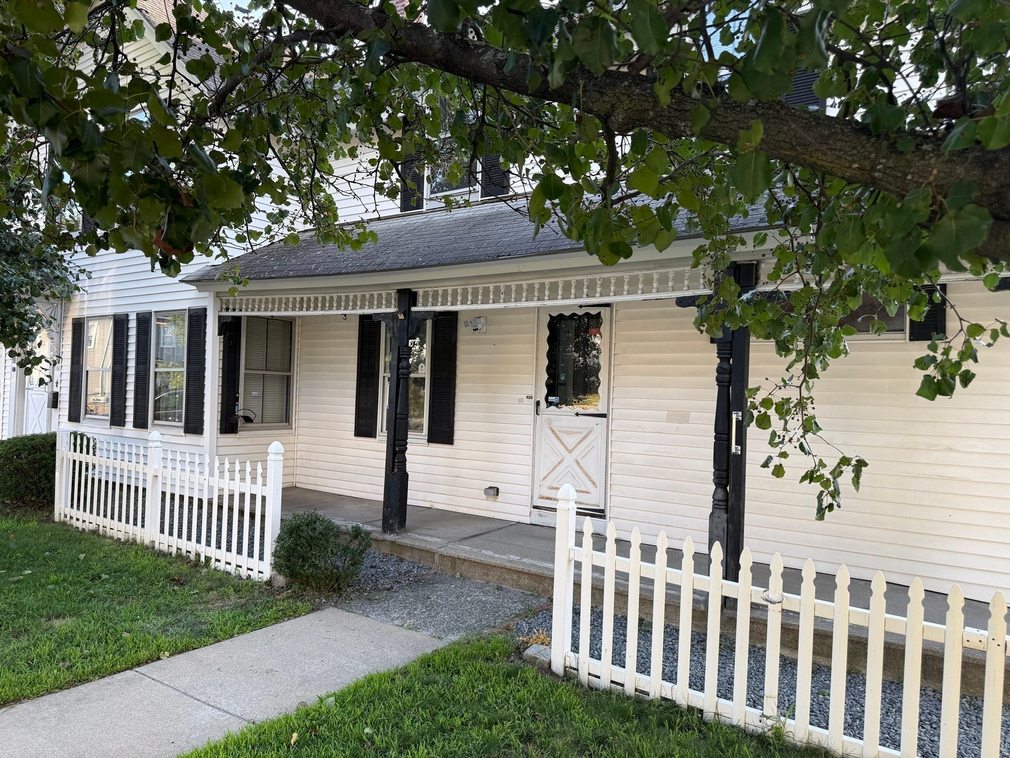 160 Hampshire St, Lowell, MA Photo #2