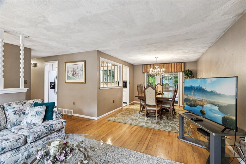 137 Peregrine Rd