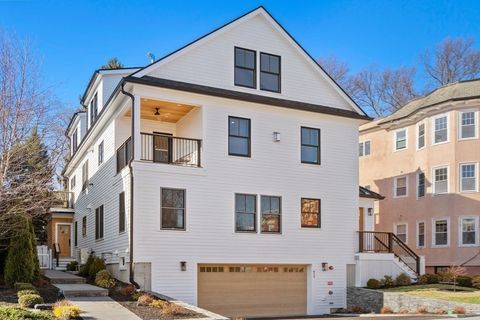 71 Greenough St 71-1 Brookline MA 02445
