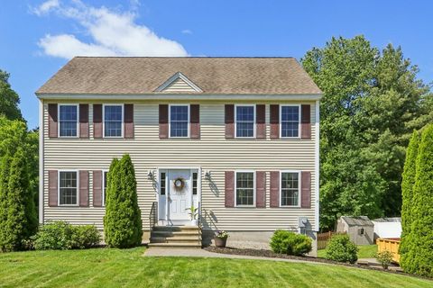 3 Trophy Ave Townsend MA 01469