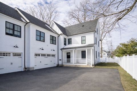 405 Parker St 405 Newton MA 02459