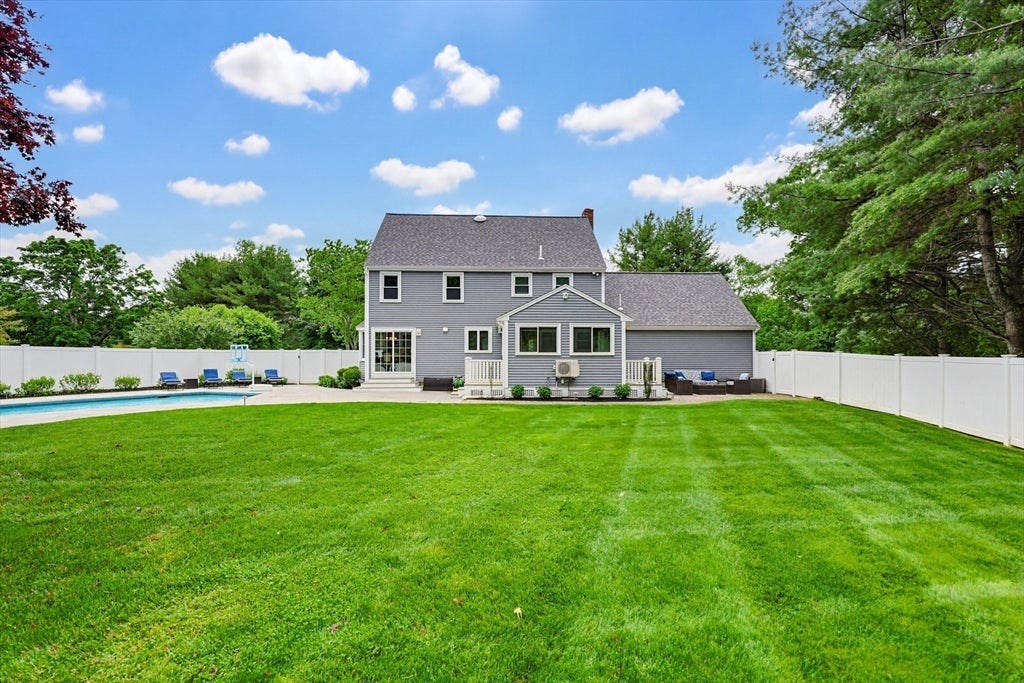 22 Diane Dr