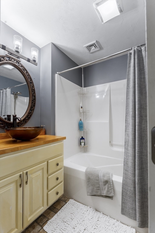 3076 County St, Dighton, MA, 3076 County St, Dighton, MA Photo #20