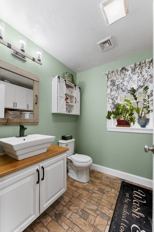 3076 County St, Dighton, MA, 3076 County St, Dighton, MA Photo #18