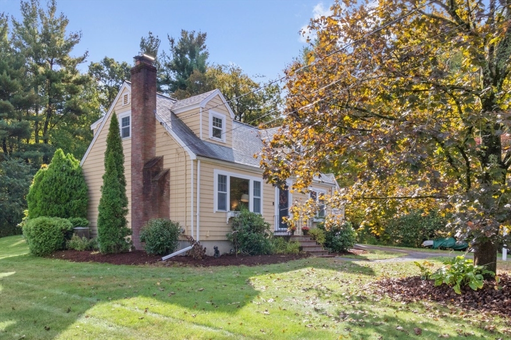 4 Cleveland St