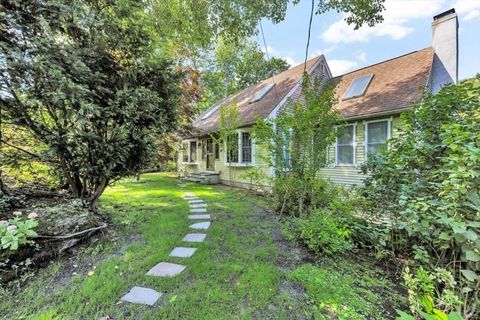 47 Galleon Dr Falmouth MA 02536