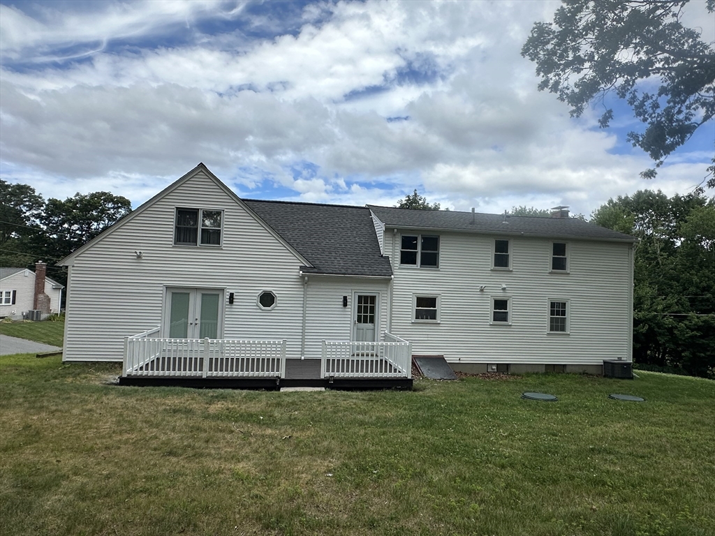 7 Acorn Place