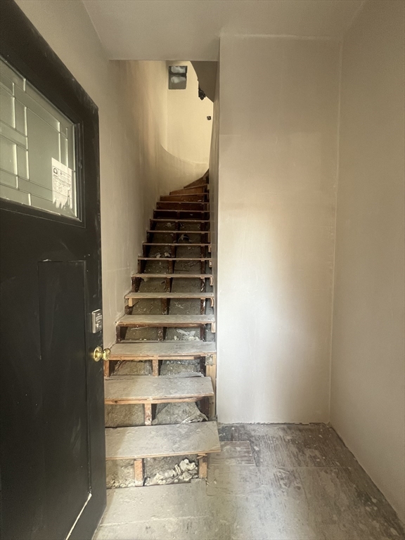 395 W 4th Street 2