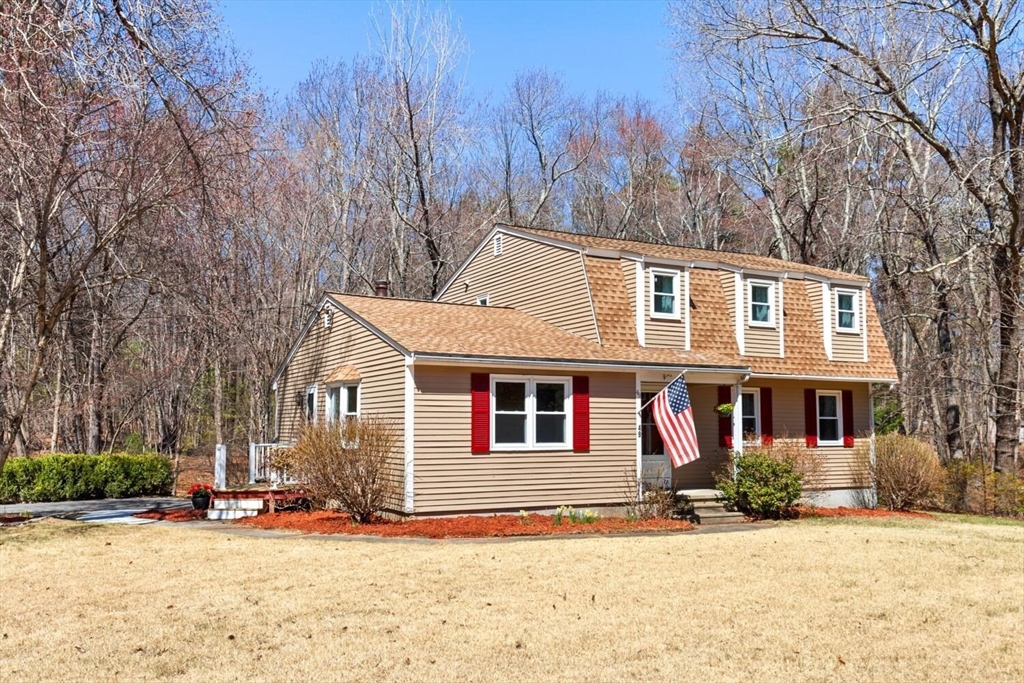 49 Academy Ave