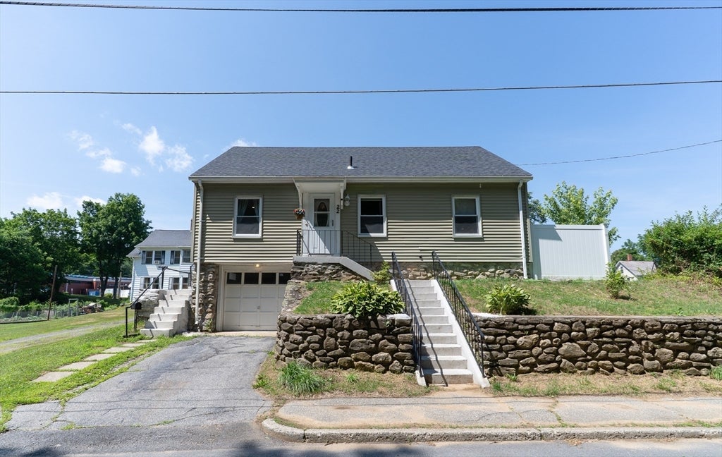 22 Marsh Ave