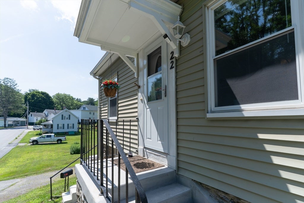 22 Marsh Ave