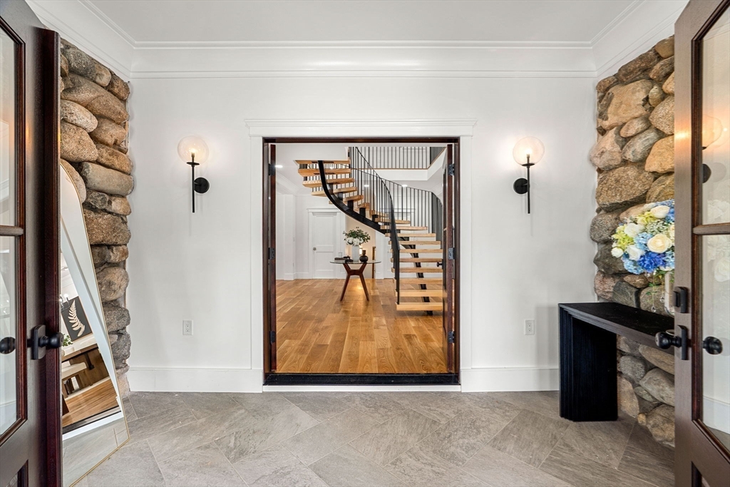 20 Wheeler Ln